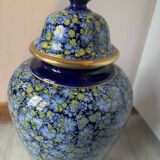 Large Italian porcelain vase
