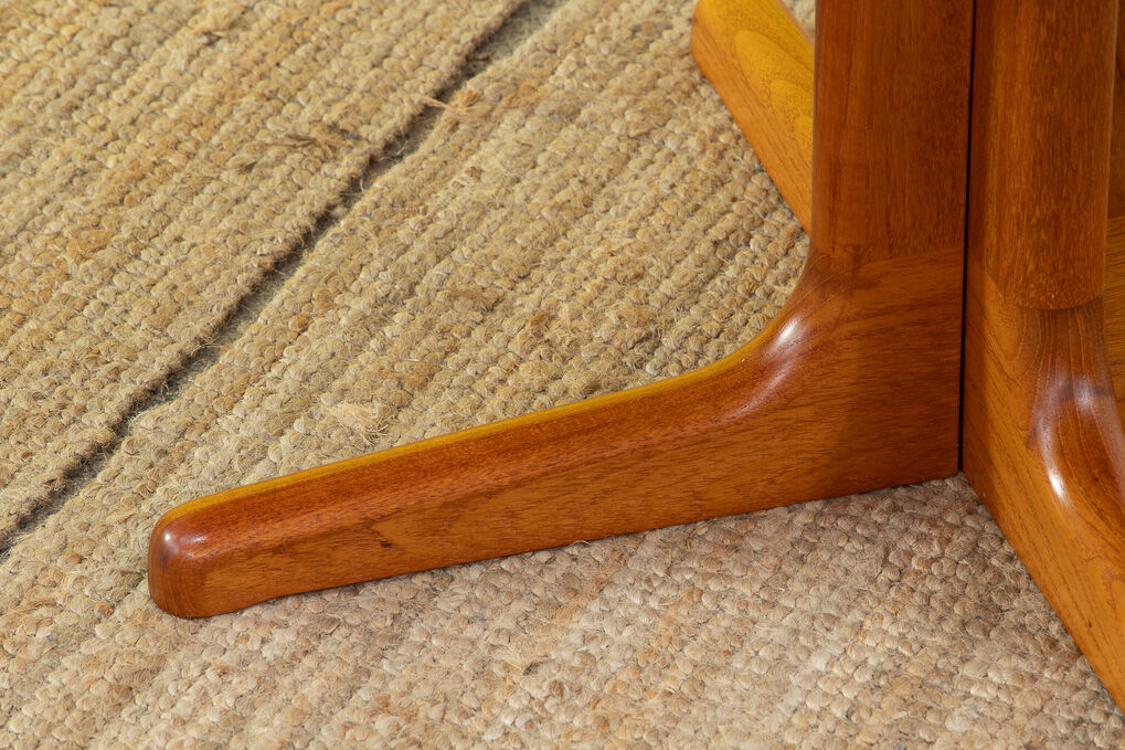 Scandinavian coffee table – 112 cm