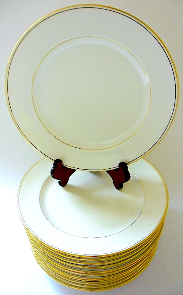 Twelve plates of Limoges porcelain tables