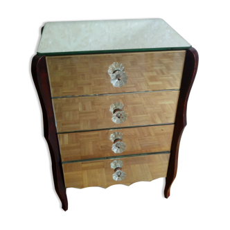 Dresser from the 30/40