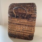 Asian rattan basket with lid 23×18 cm