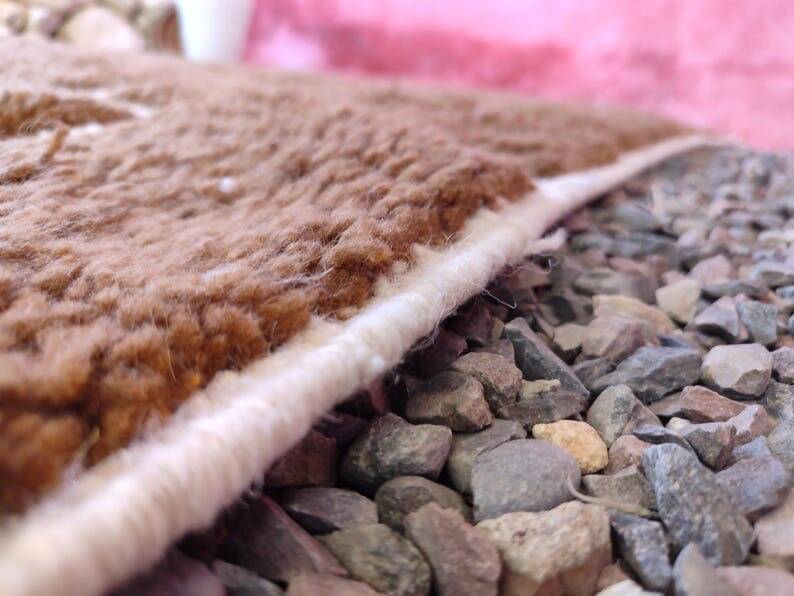 Handwoven natural wool rug 1.6/2.6 m