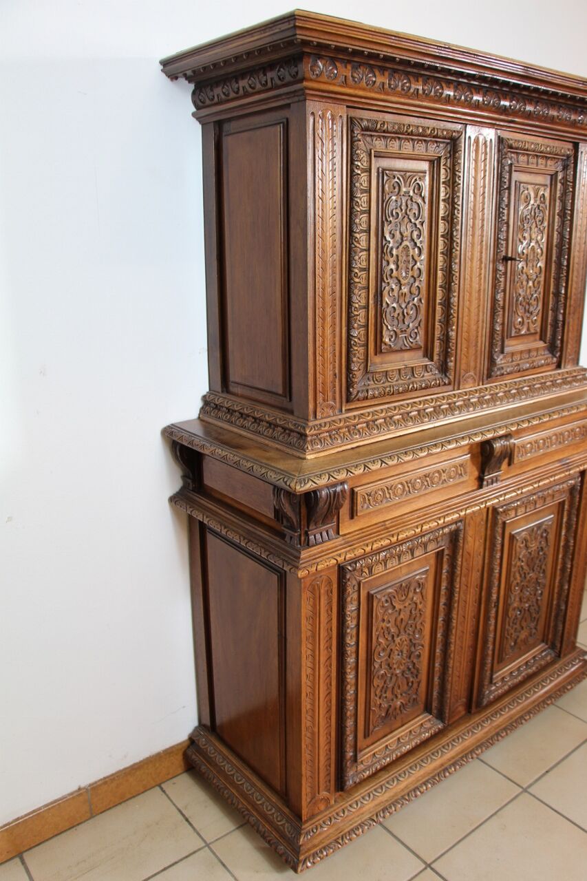 Buffet two body Renaissance style