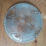 Plat en verre ciselé