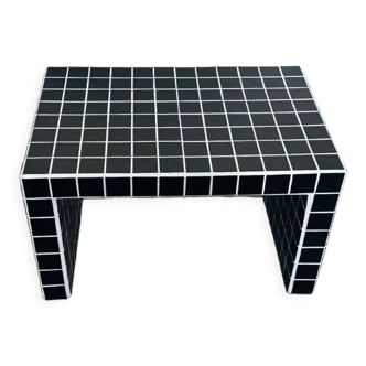 Table basse carrelage mosaïque noir et joint blanc