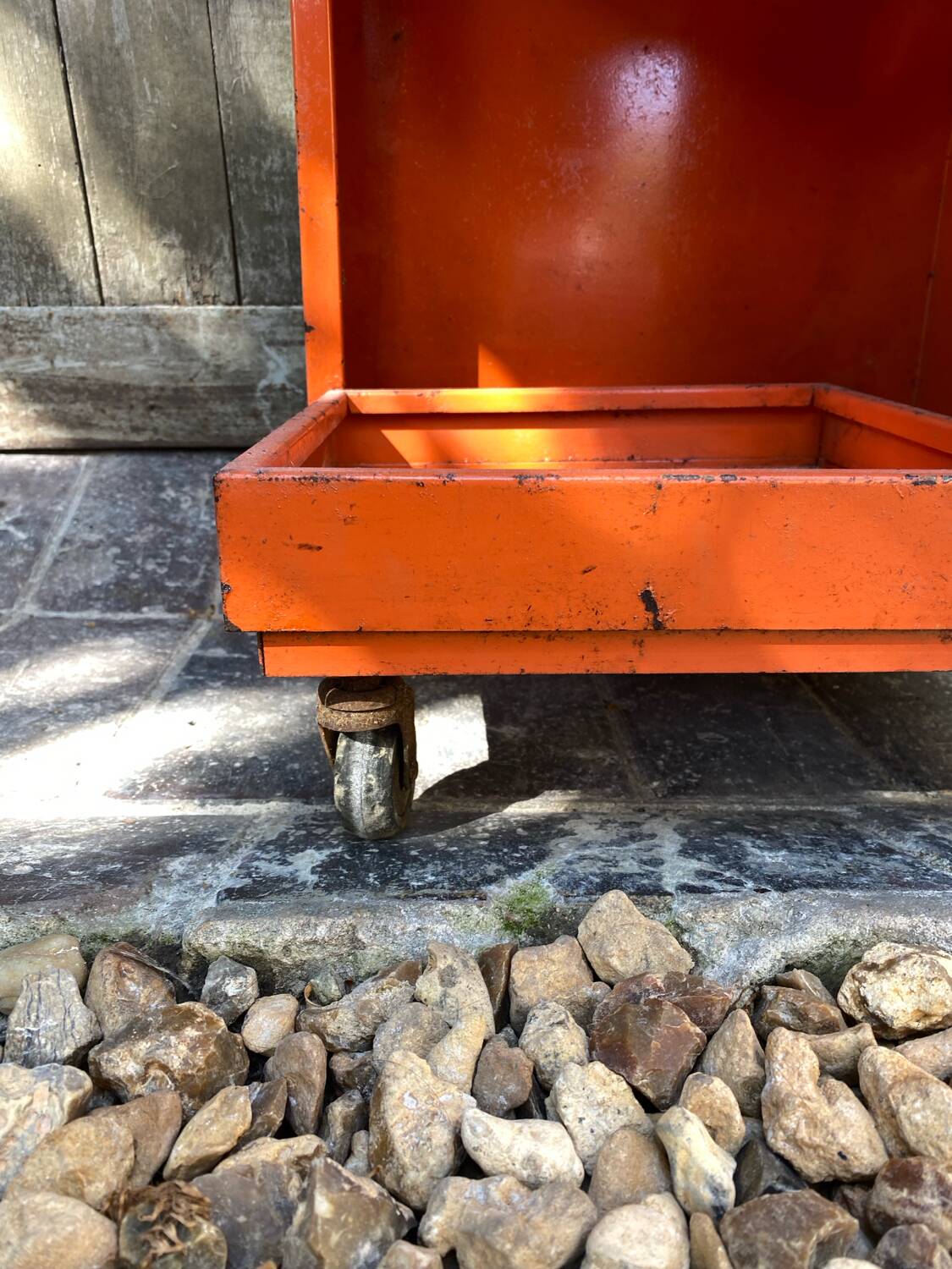 Bieffe architect metal furniture