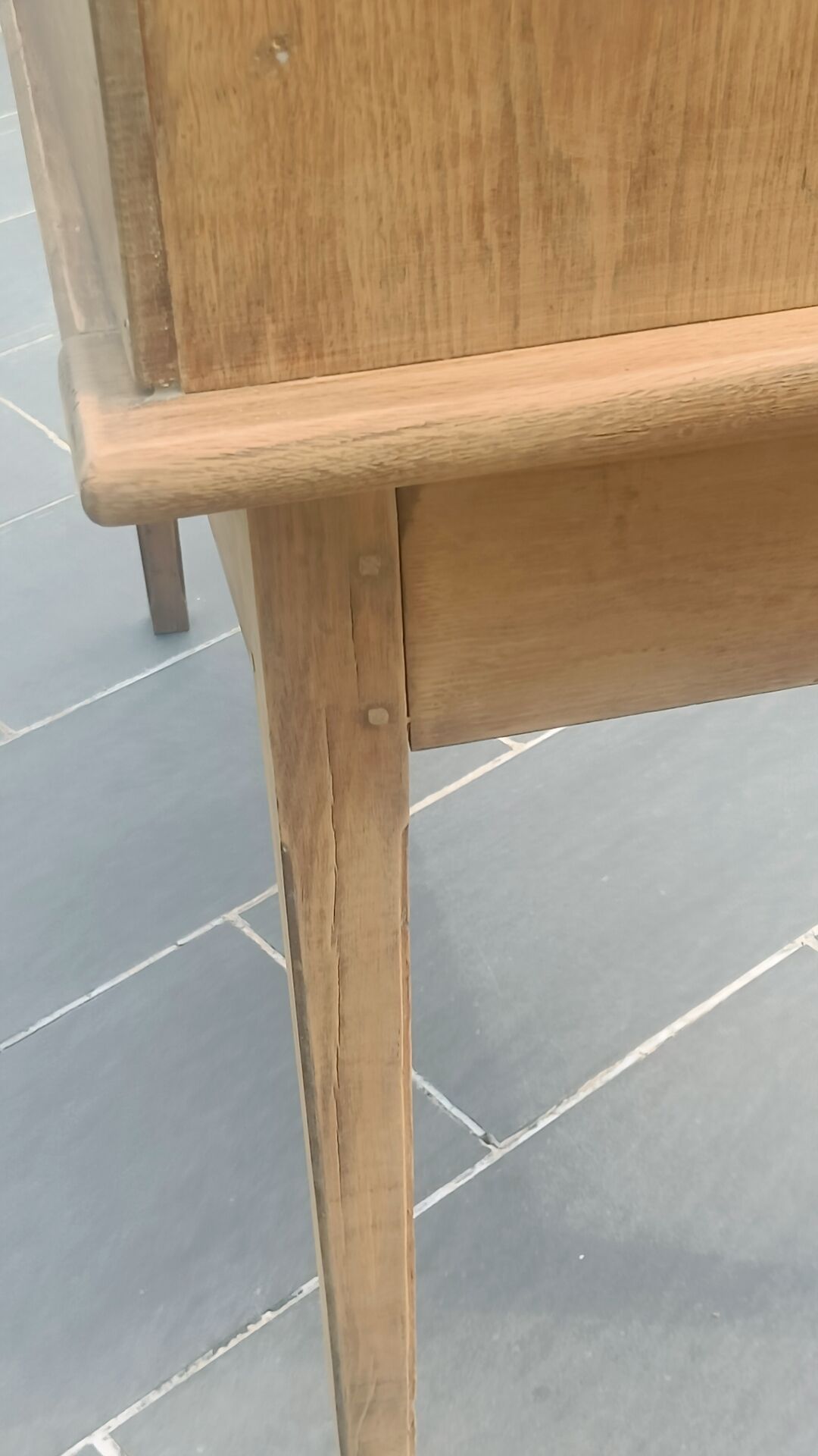 Antique solid oak desk with steps – 5 drawers