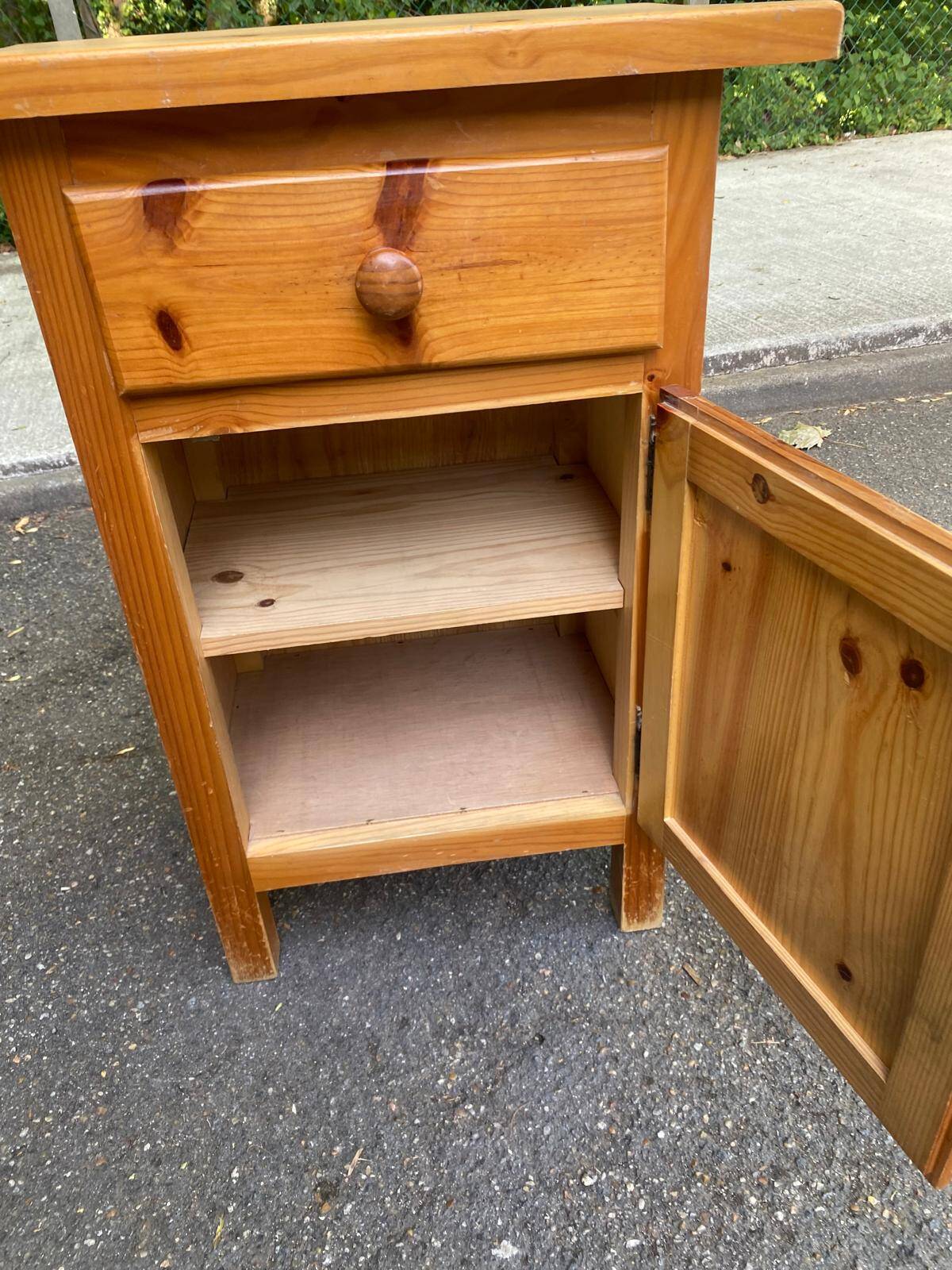 Commode vintage en bois massif des années 80