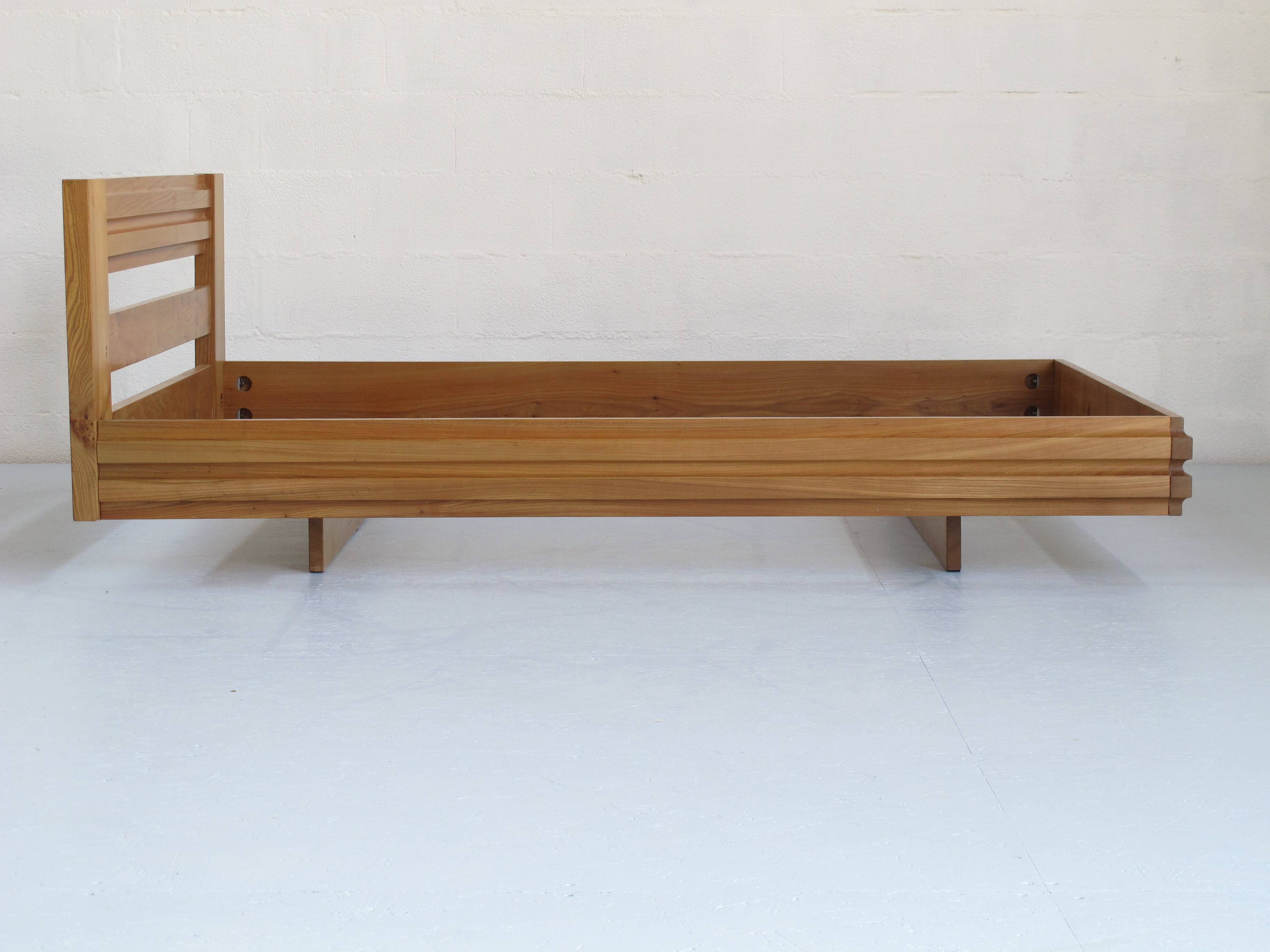 140 solid elm bed Regain certified