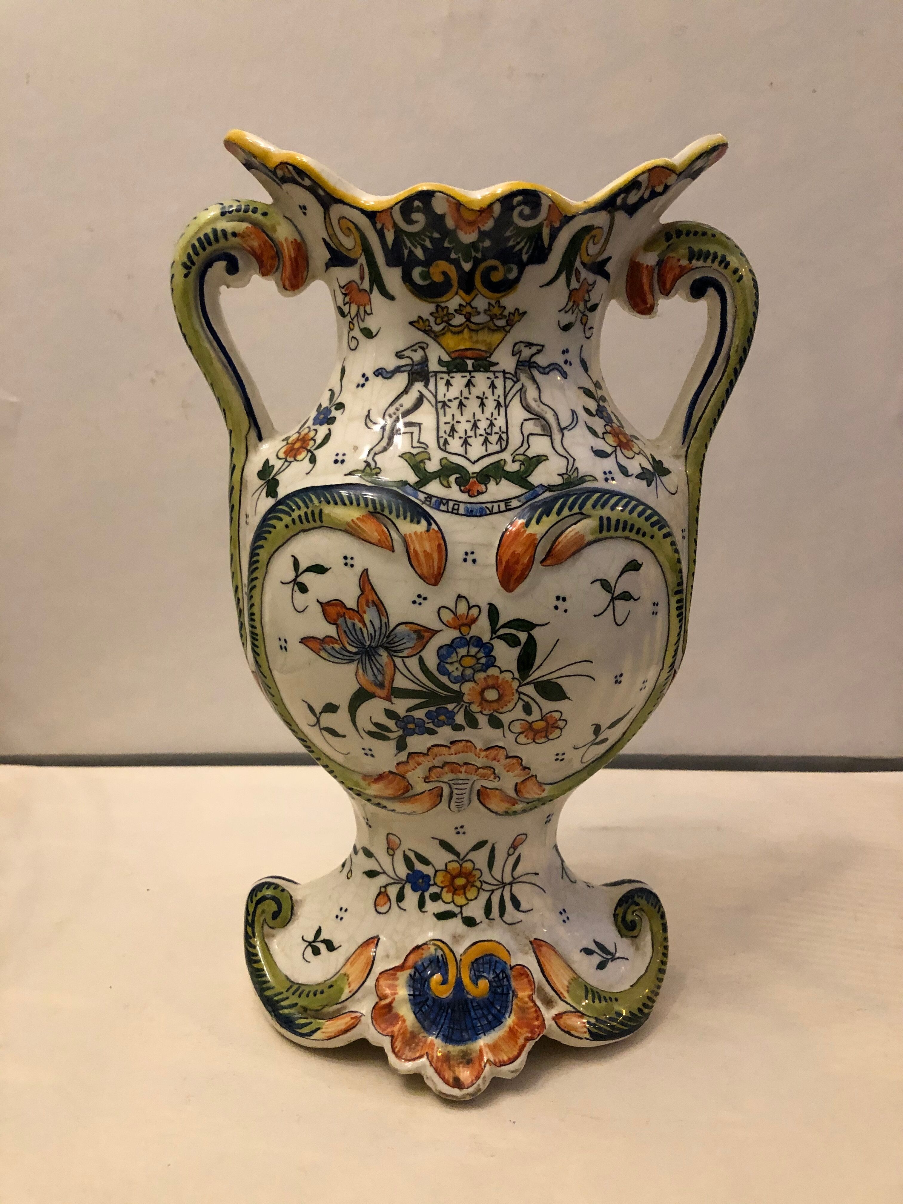 Vase in dabbling