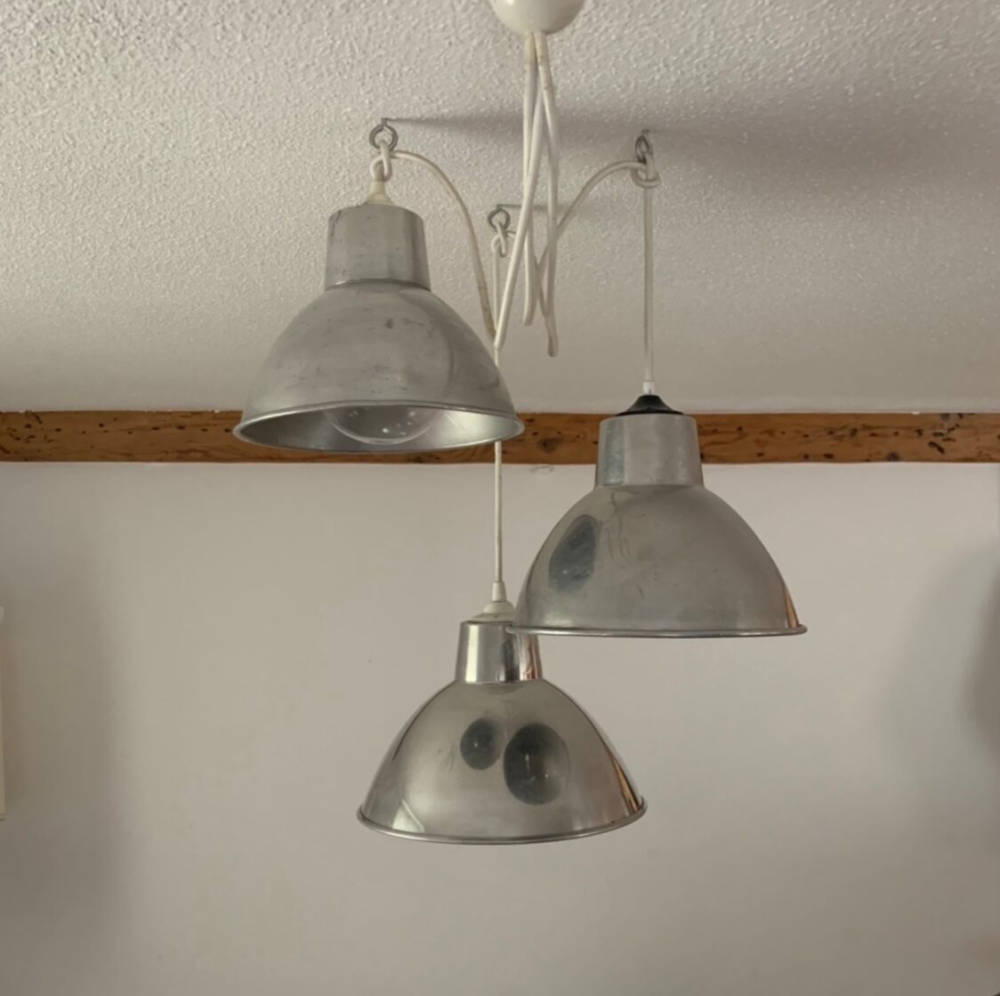 3 industrial metal suspensions Photax