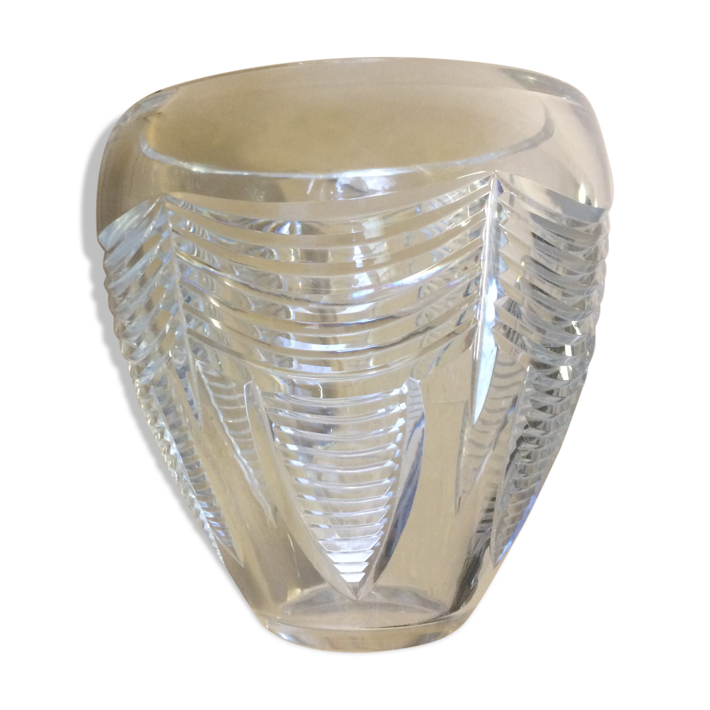Large Art Deco vase in Baccarat crystal