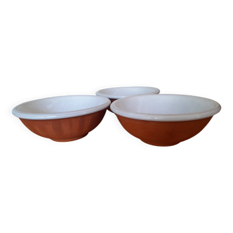 3 terracotta cups / bowls