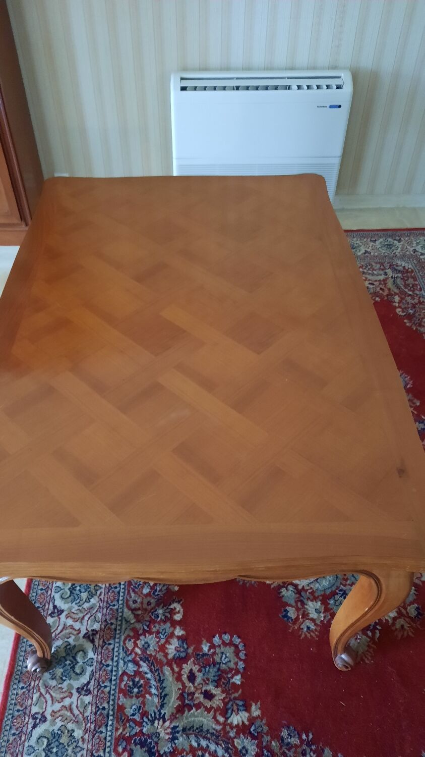 Table de salle à manger