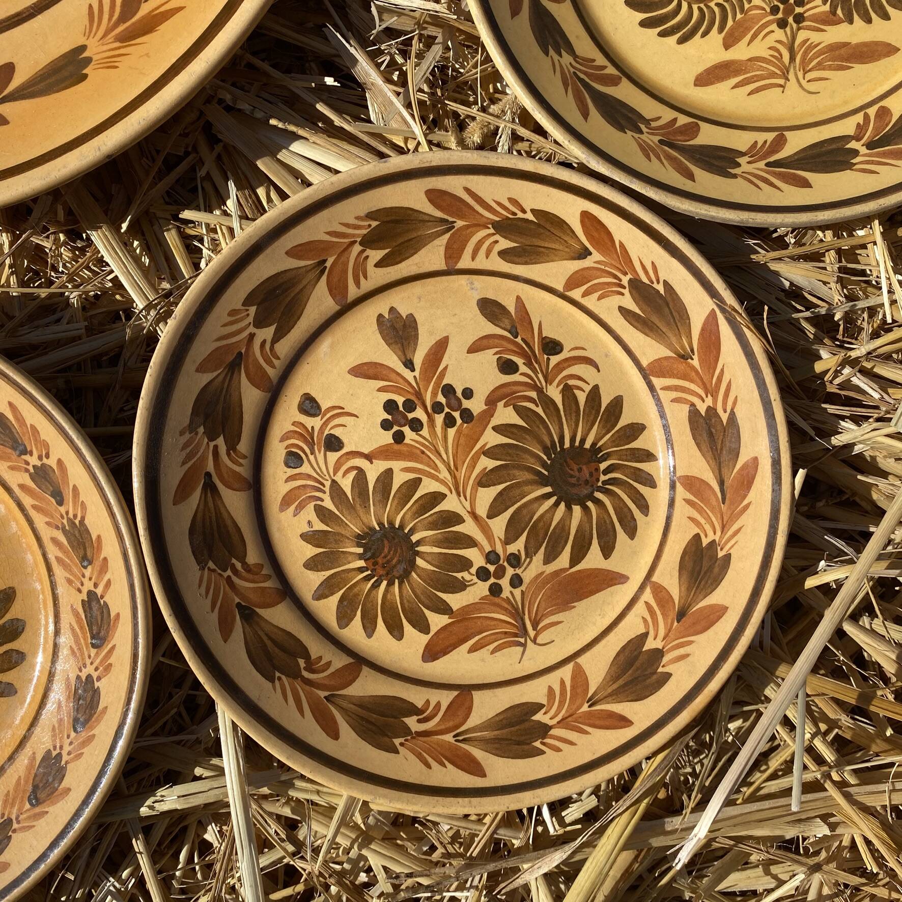 HB Quimper plates, hand-painted dessert service