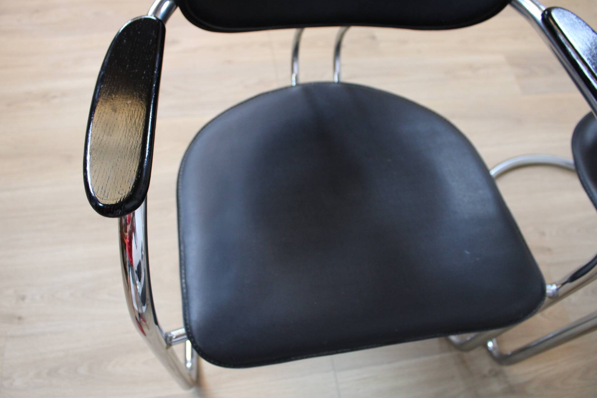 4 vintage leather and chrome tube cantilever chair from effezeta 1980 italy