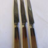 Couteaux anciens couvert de table service estampille Au Diamant