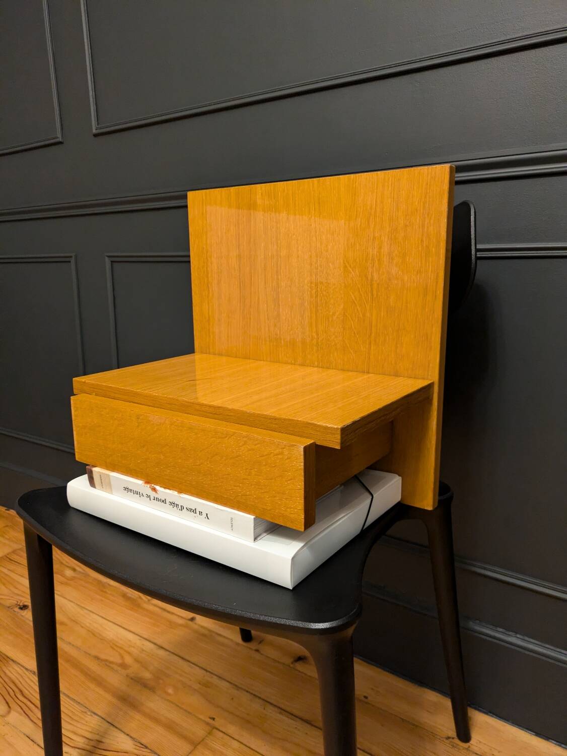 Vintage wall-mounted bedside table 50'60'