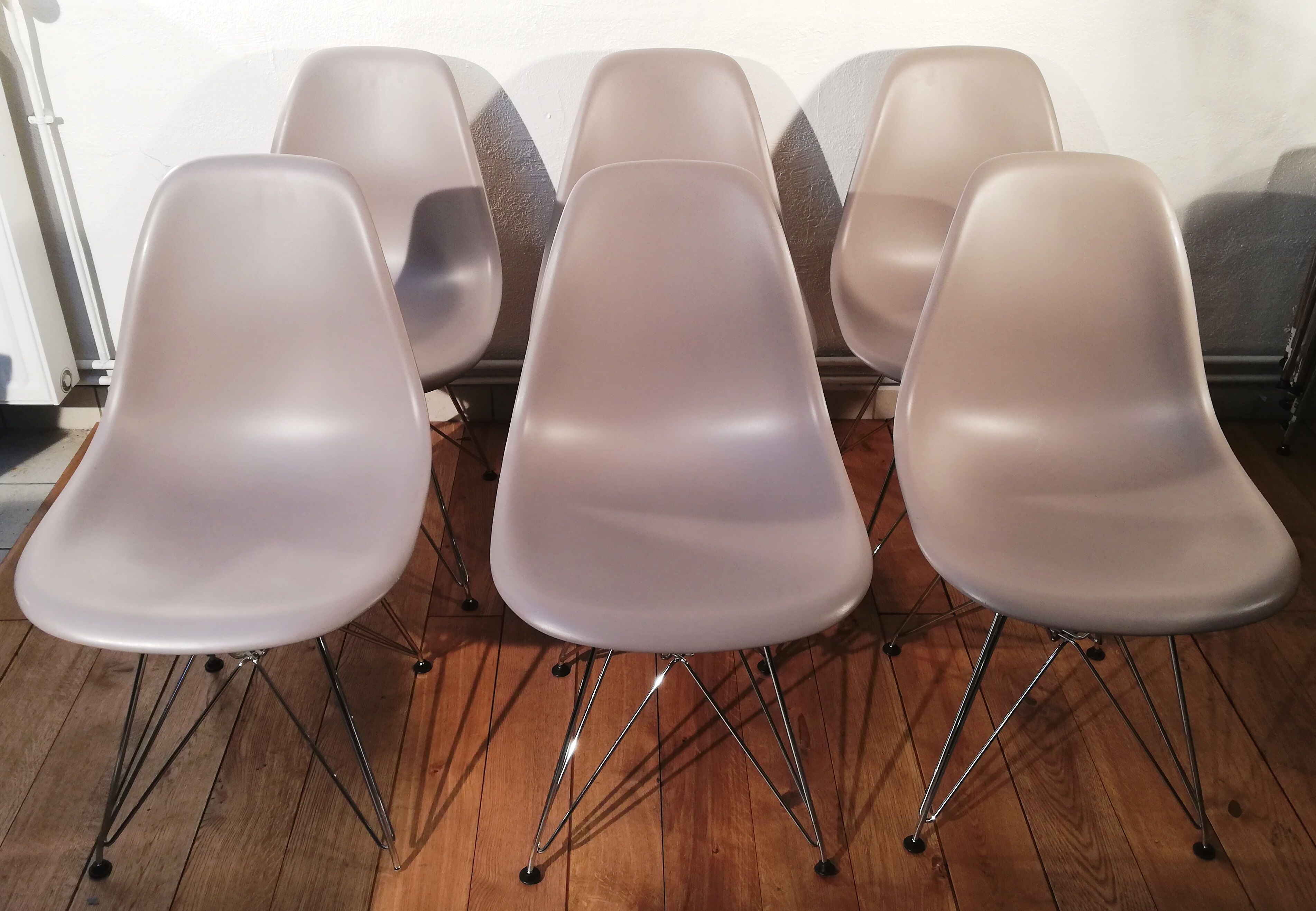 DSR chair by Charles & Ray Eames edit by Vitra