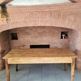 Dining table, rustic farmhouse style, 6 to 8 seats.