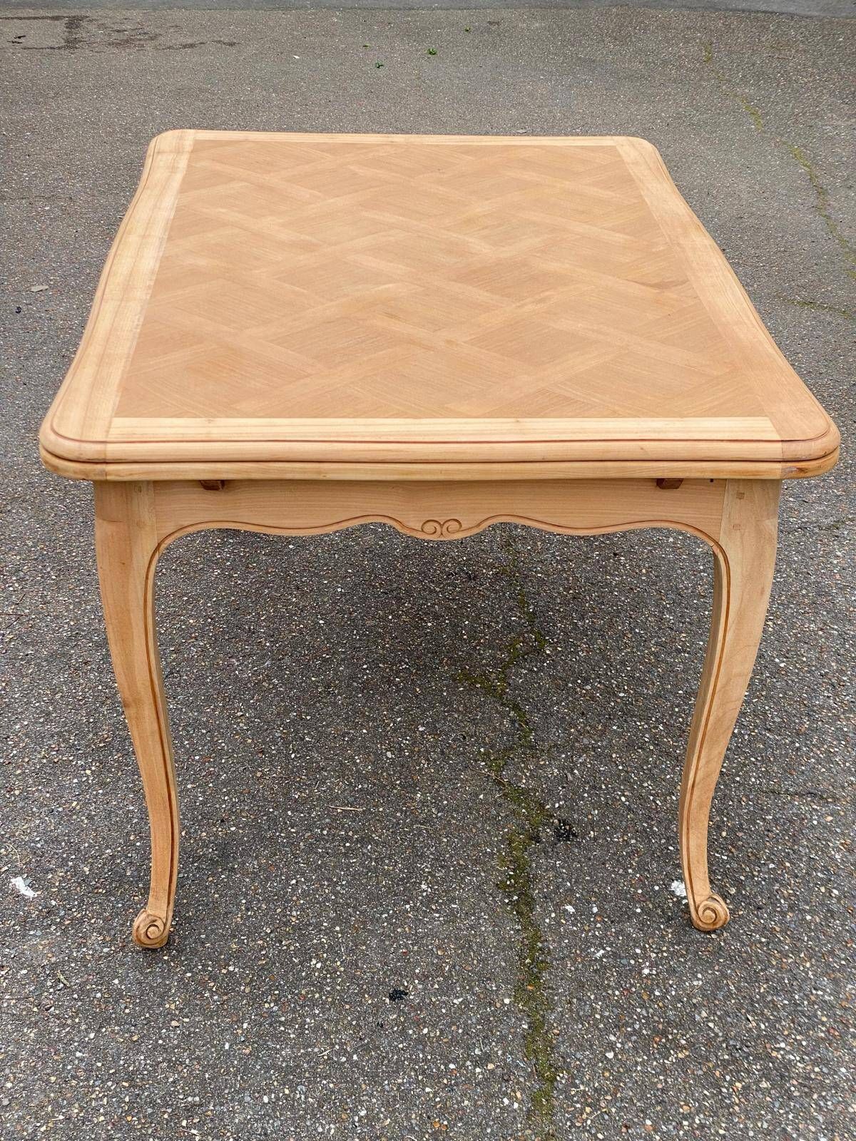 Louis XV extendable dining table from the 20th century, renovated in cherry wood, 140-240cm.