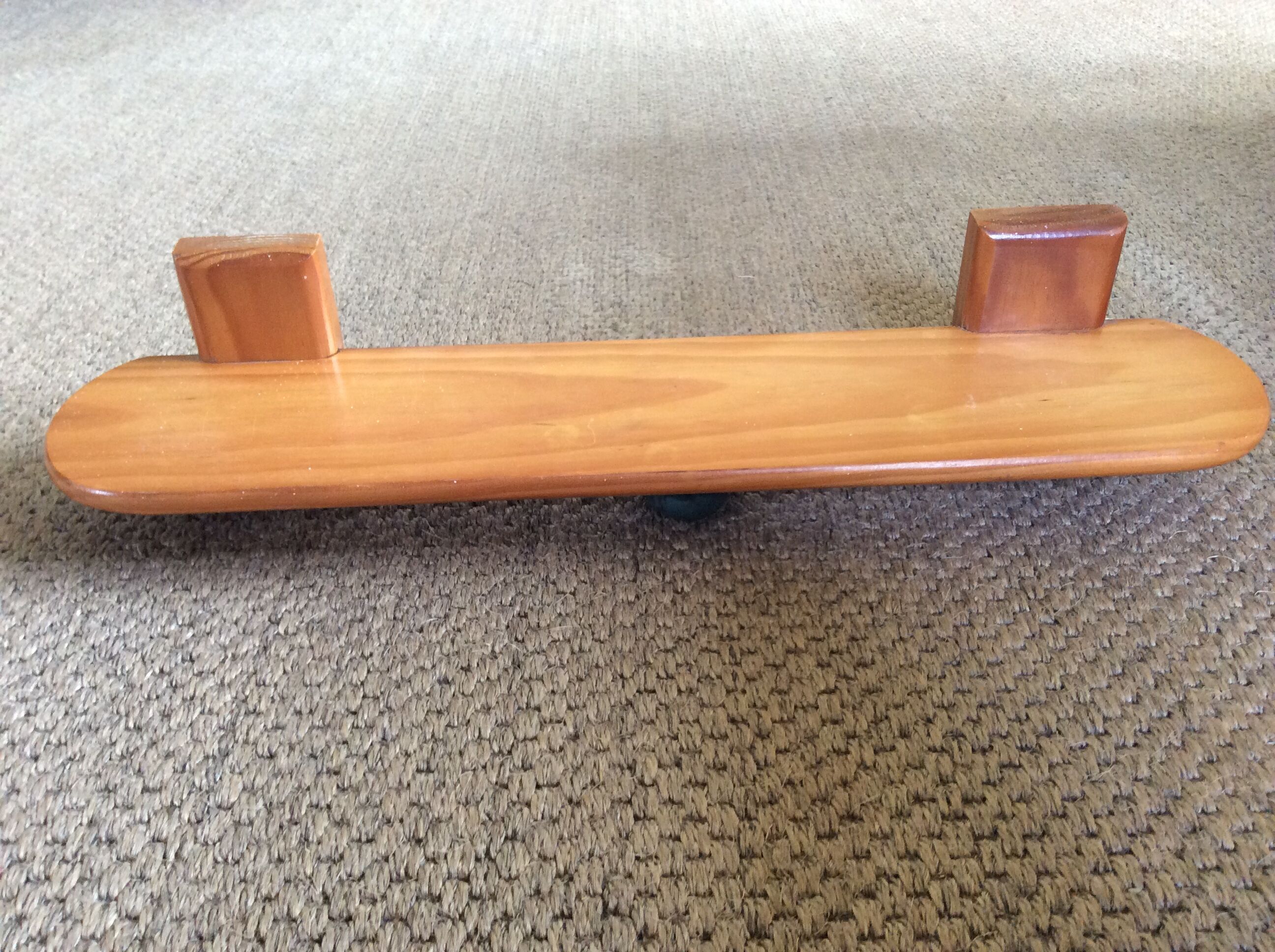 Bathroom shelf