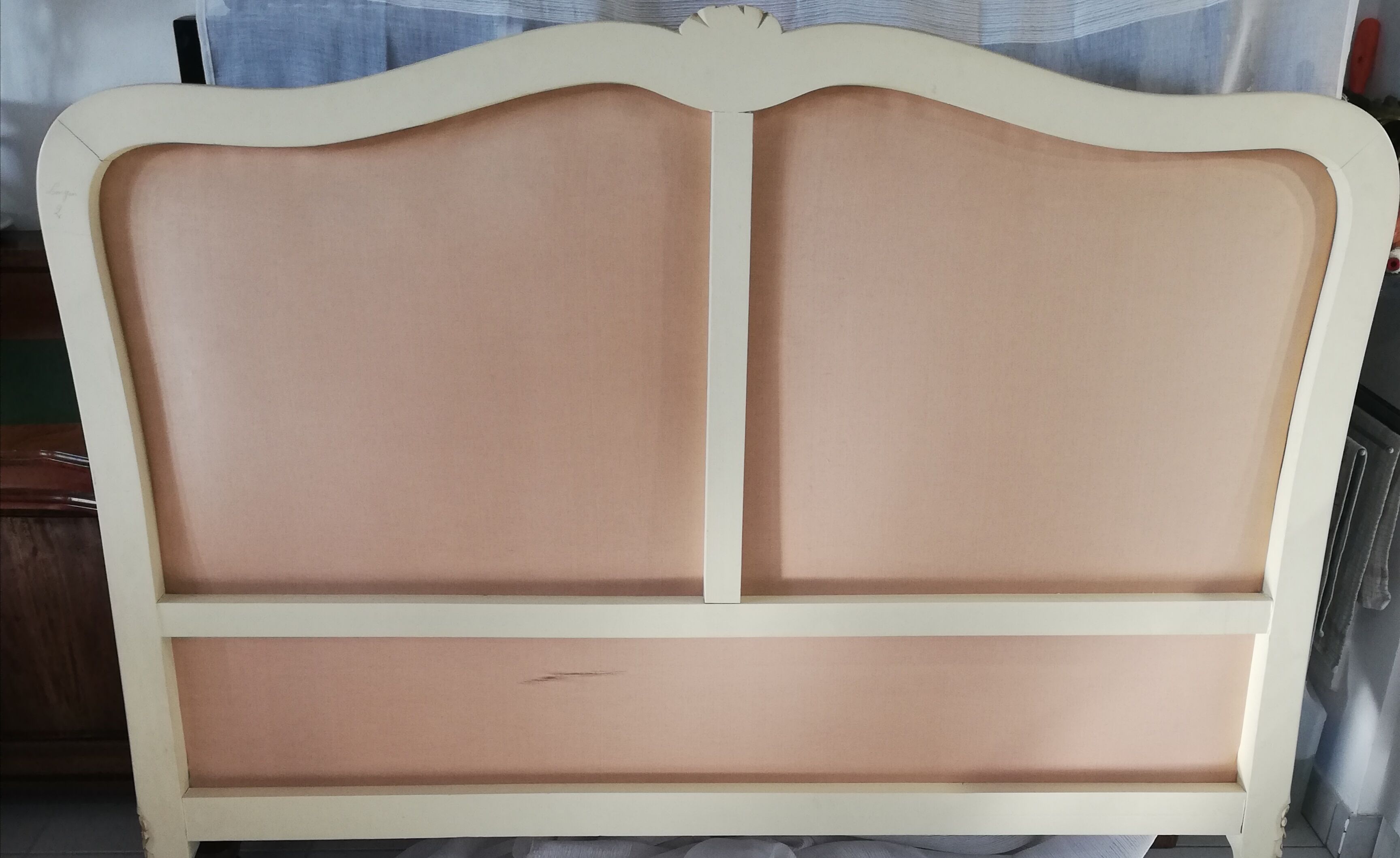 Louis XV style half-basket bed
