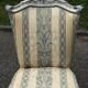 Chauffeuse de style Louis XV avec repose-pieds assorti – XXe siècle