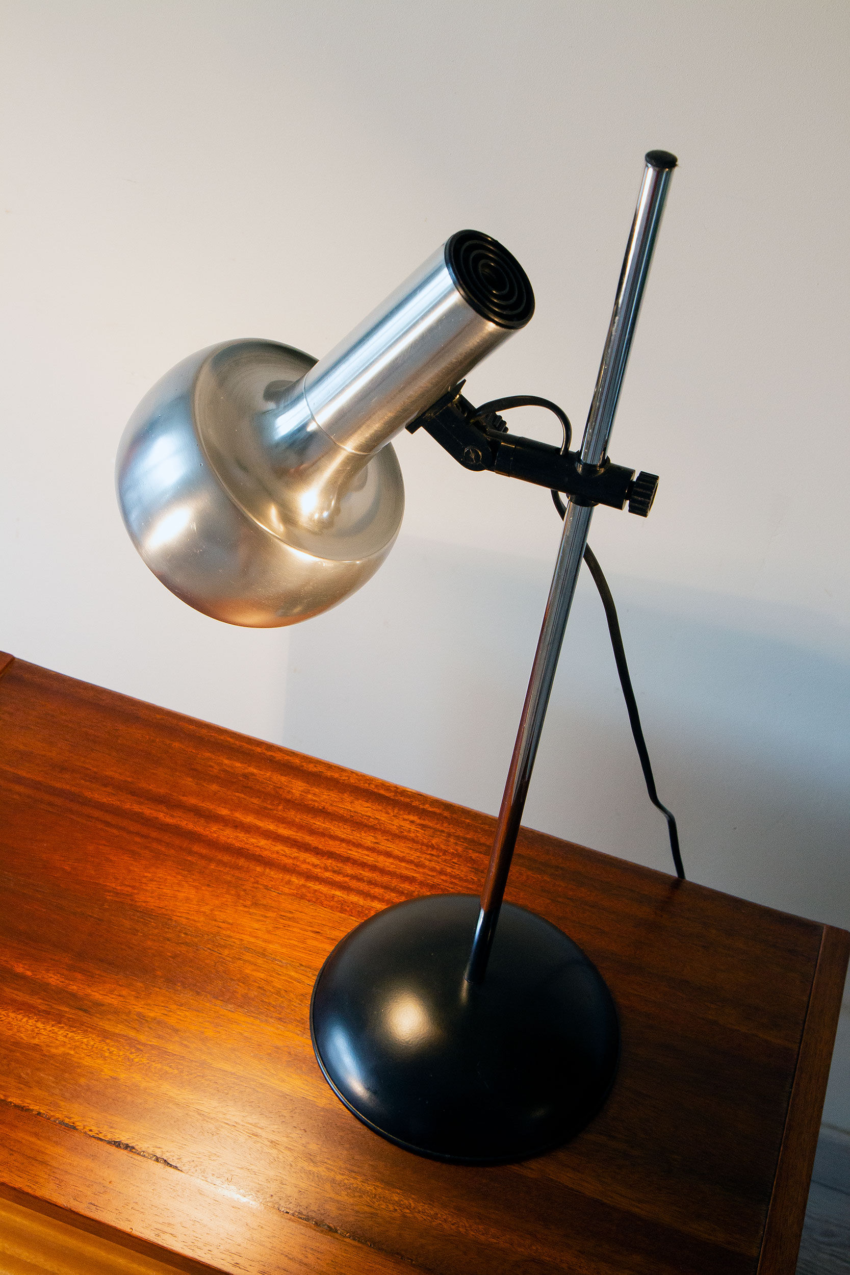 Desk lamp, aluminum and steel space age 1970