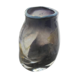 Soft-shaped glass paste vase