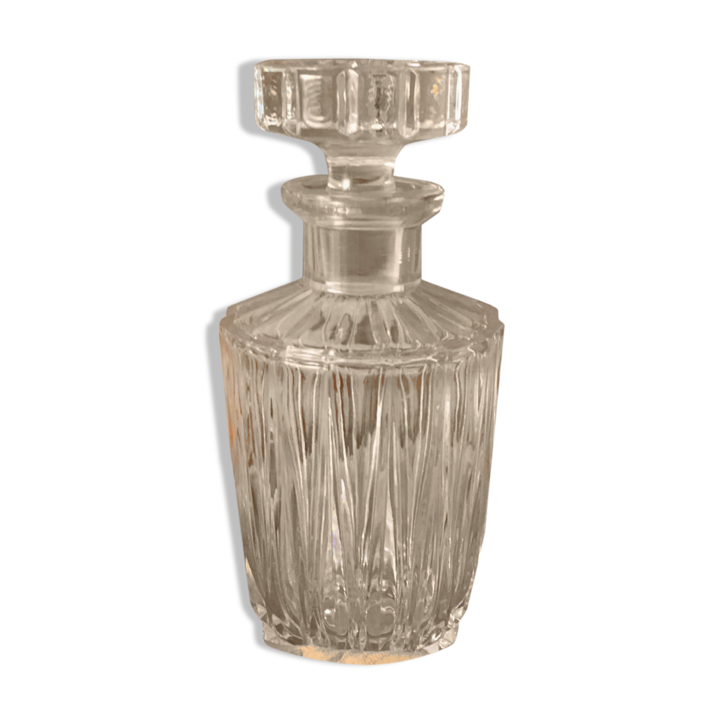 Carafe en verre ciselé avec bouchon verre
