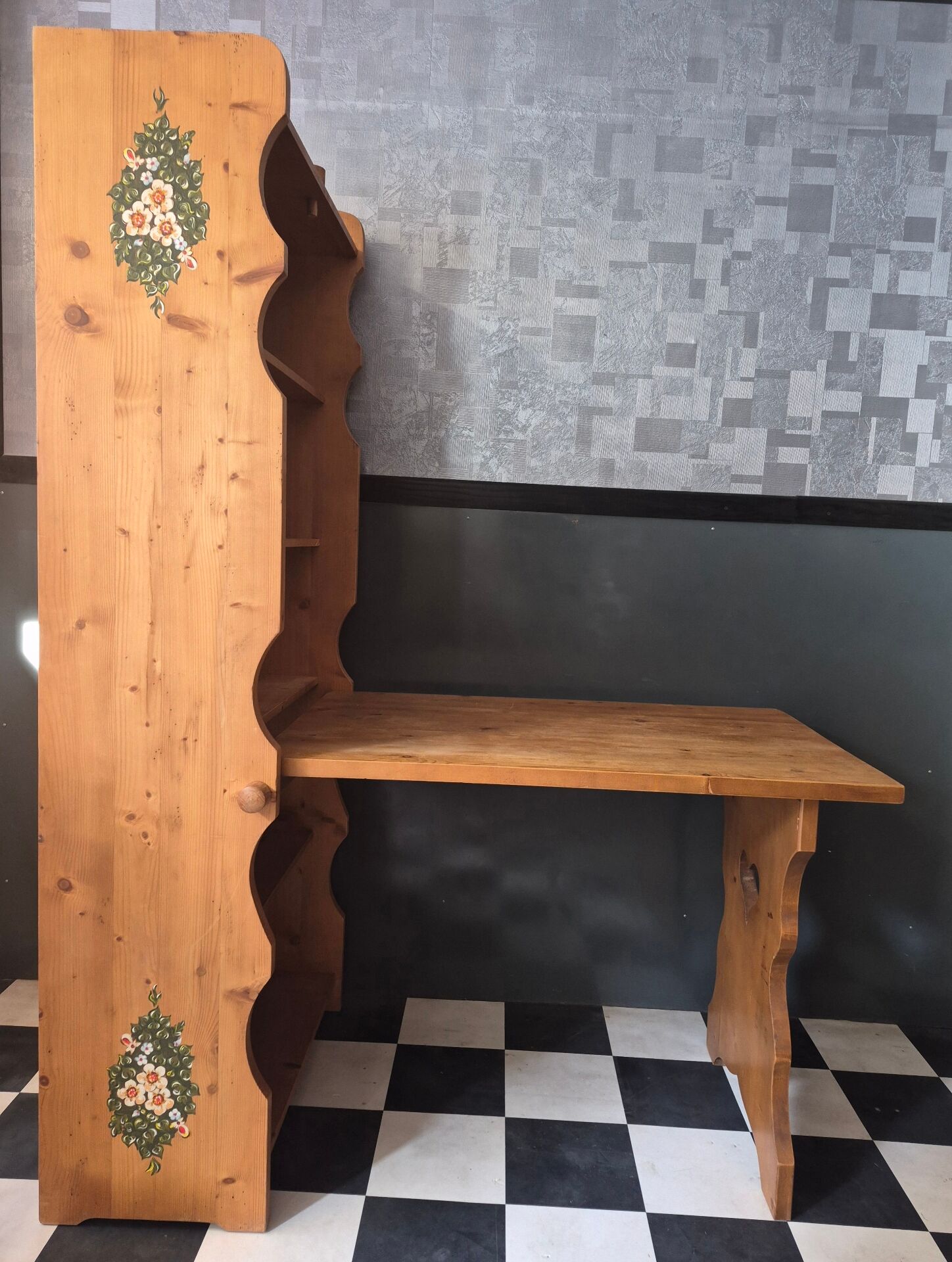 Mountain Shepherd's Table in solid pine