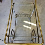 Desserte a roulettes en alu laiton et verre 1960