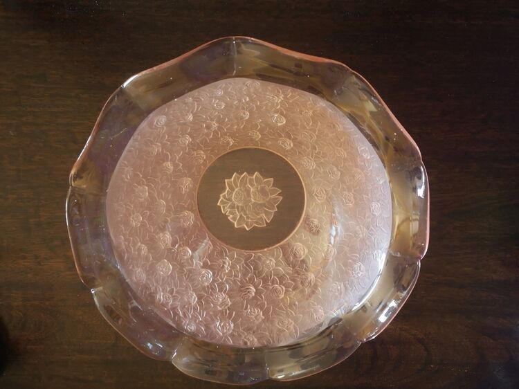 Art Deco pink glass fruit cup - Floral and pink motif - 1930s