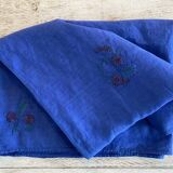 Vintage hand-embroidered tablecloth, floral patterns - Ocean blue - Linen - 160x155 cm