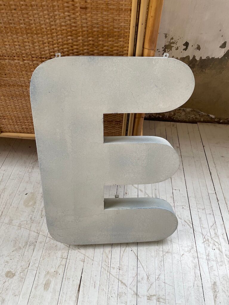 Lettre E métal XL 60cm