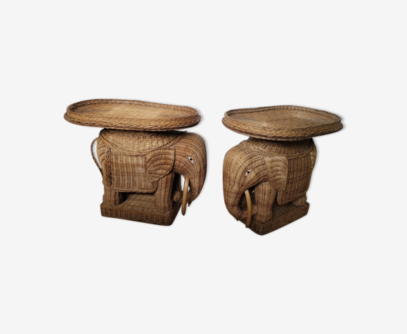 Paire de tables éléphant en rotin