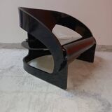 Pair of "interlocking" lounge chairs by Joe Colombo for Kartell