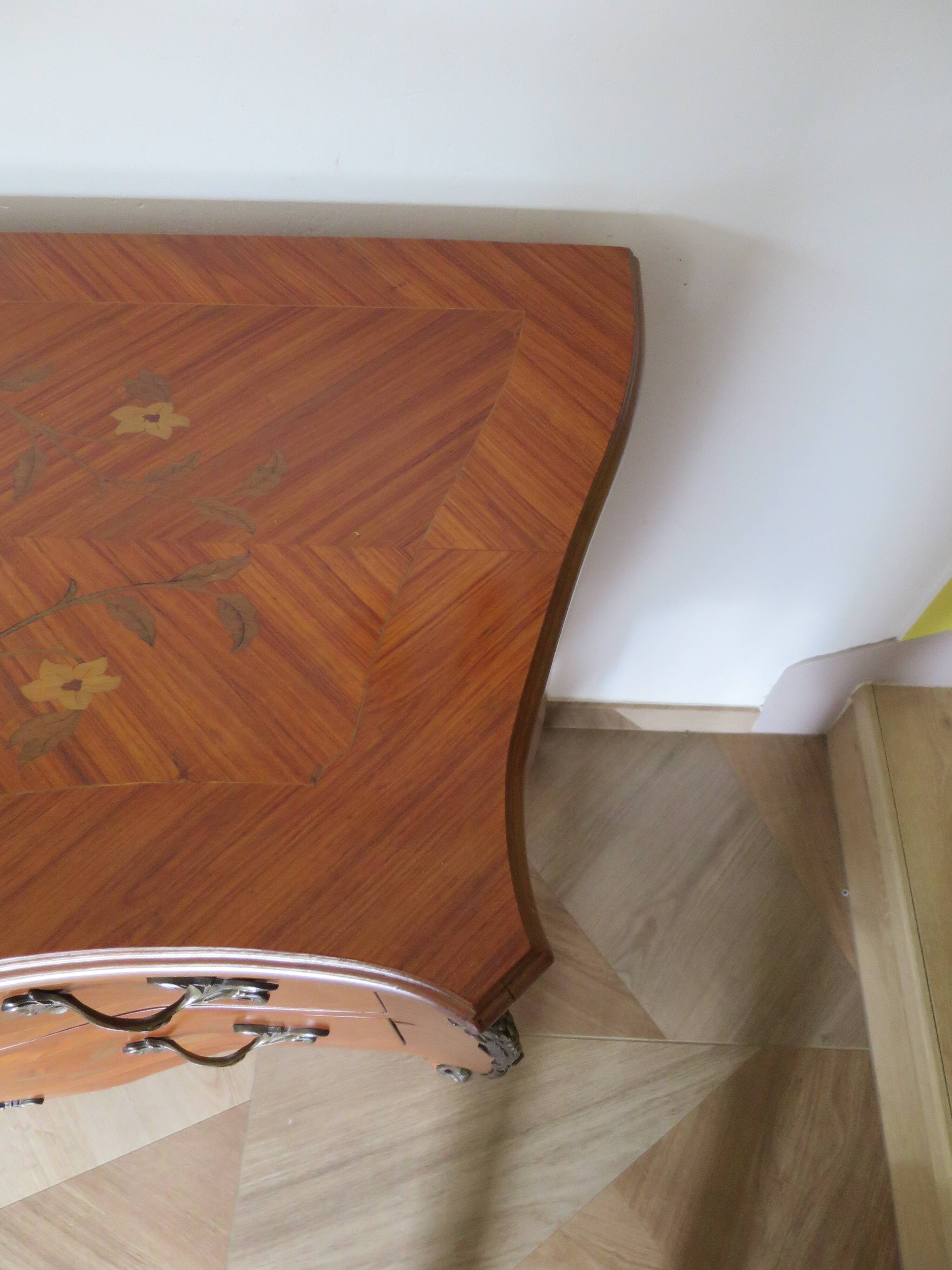 Louis XV commode - 2 drawers - floral marquetry - bronze ornament - 1950