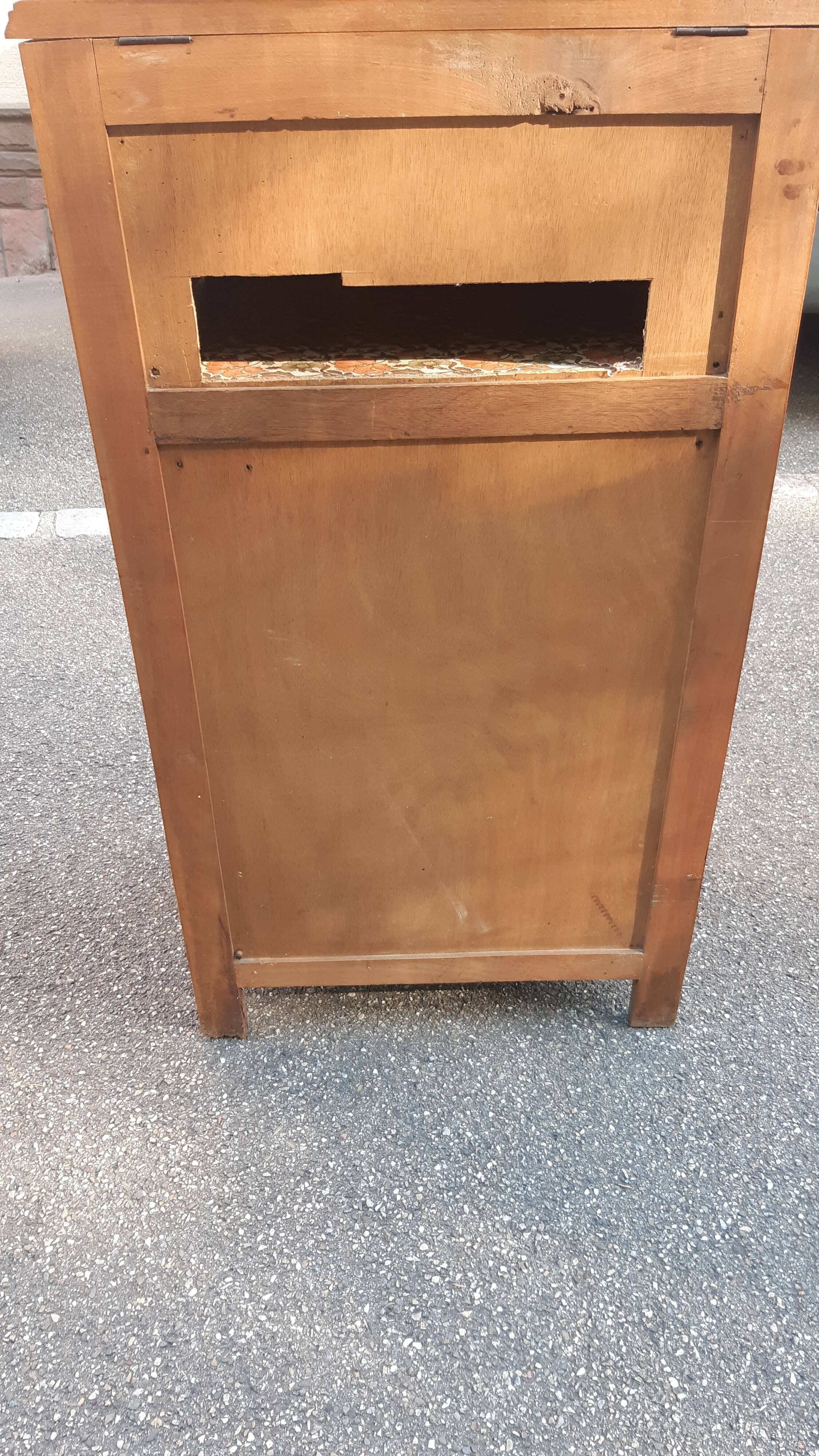 Art deco hi-fi cabinet