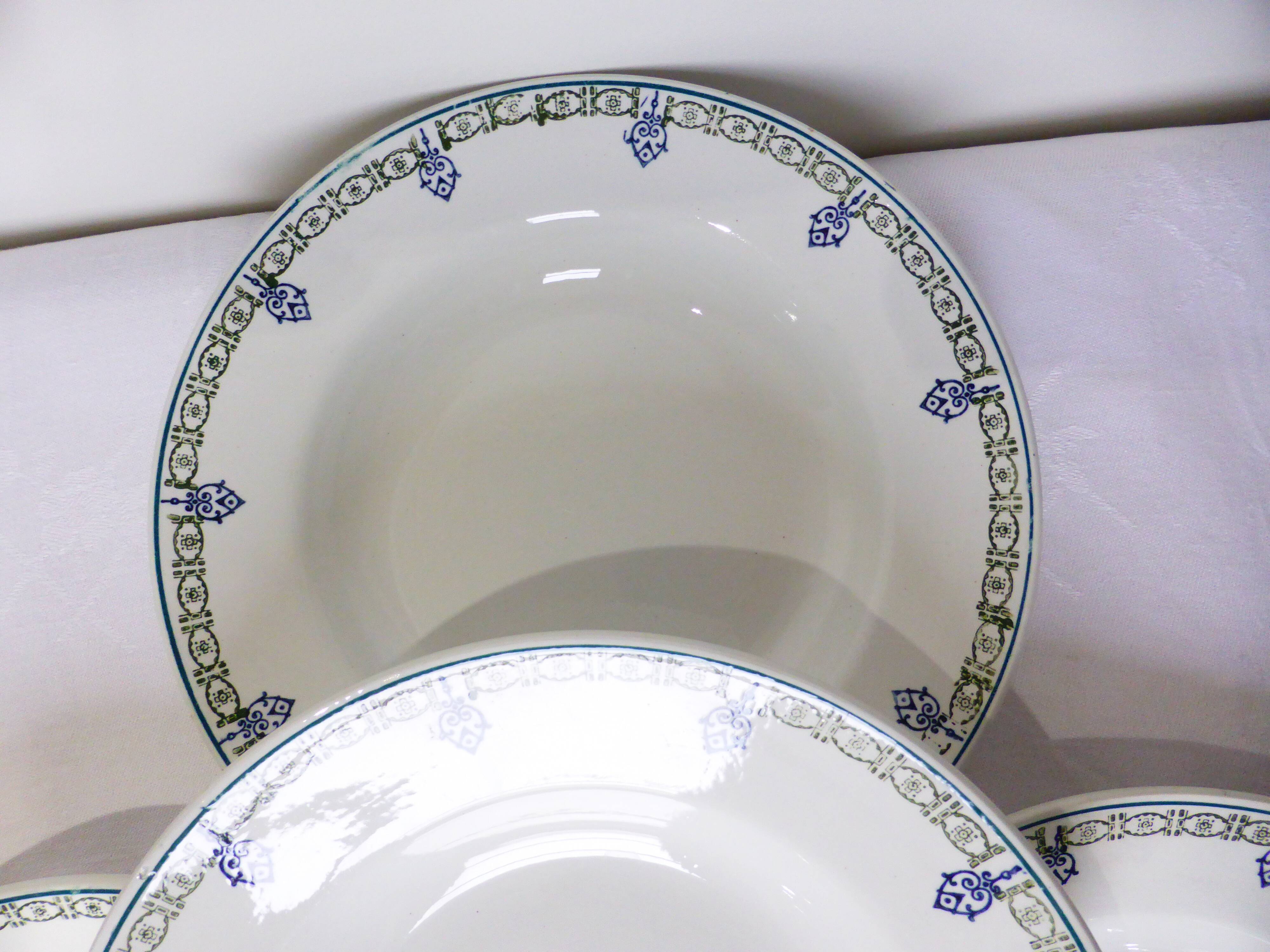 4 vintage deep plates from St Amand 211239