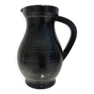 Accolay ceramic pitcher