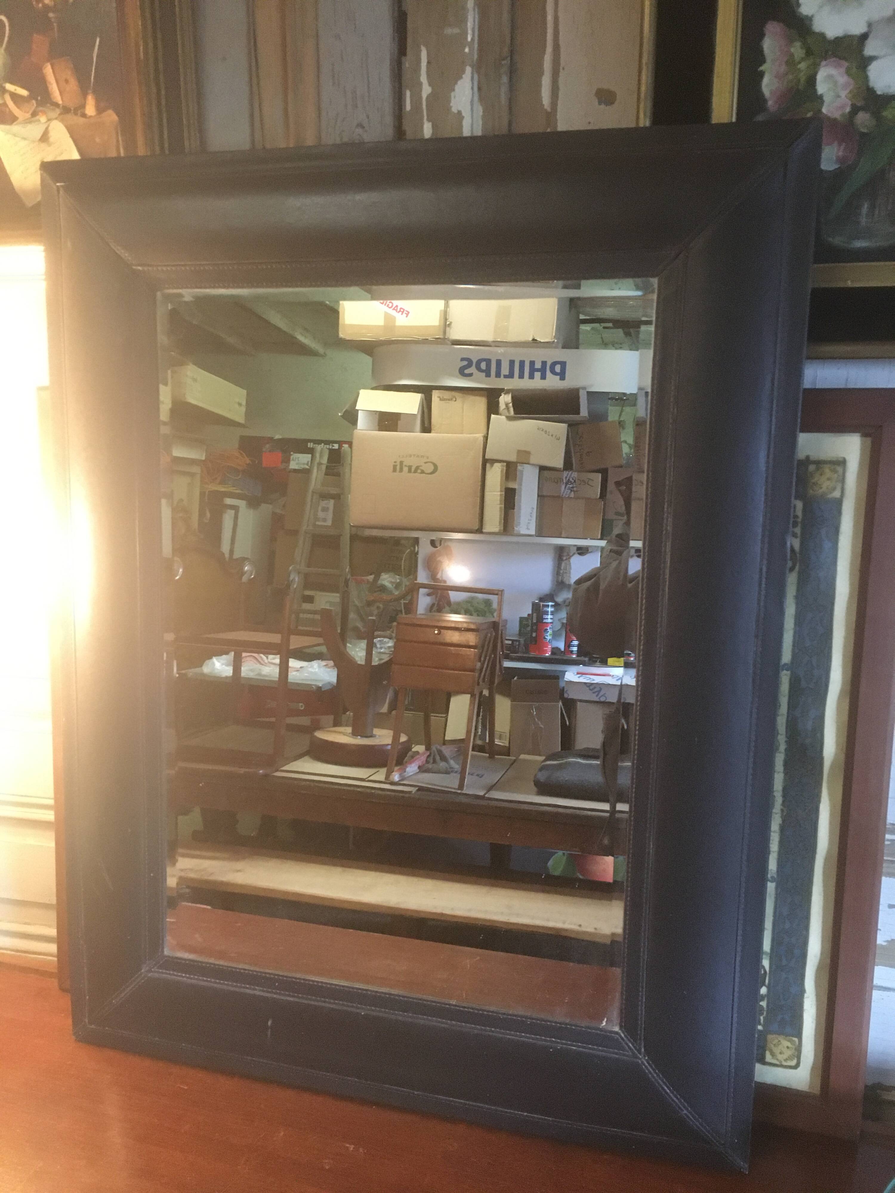 Beveled leather mirror 90x70