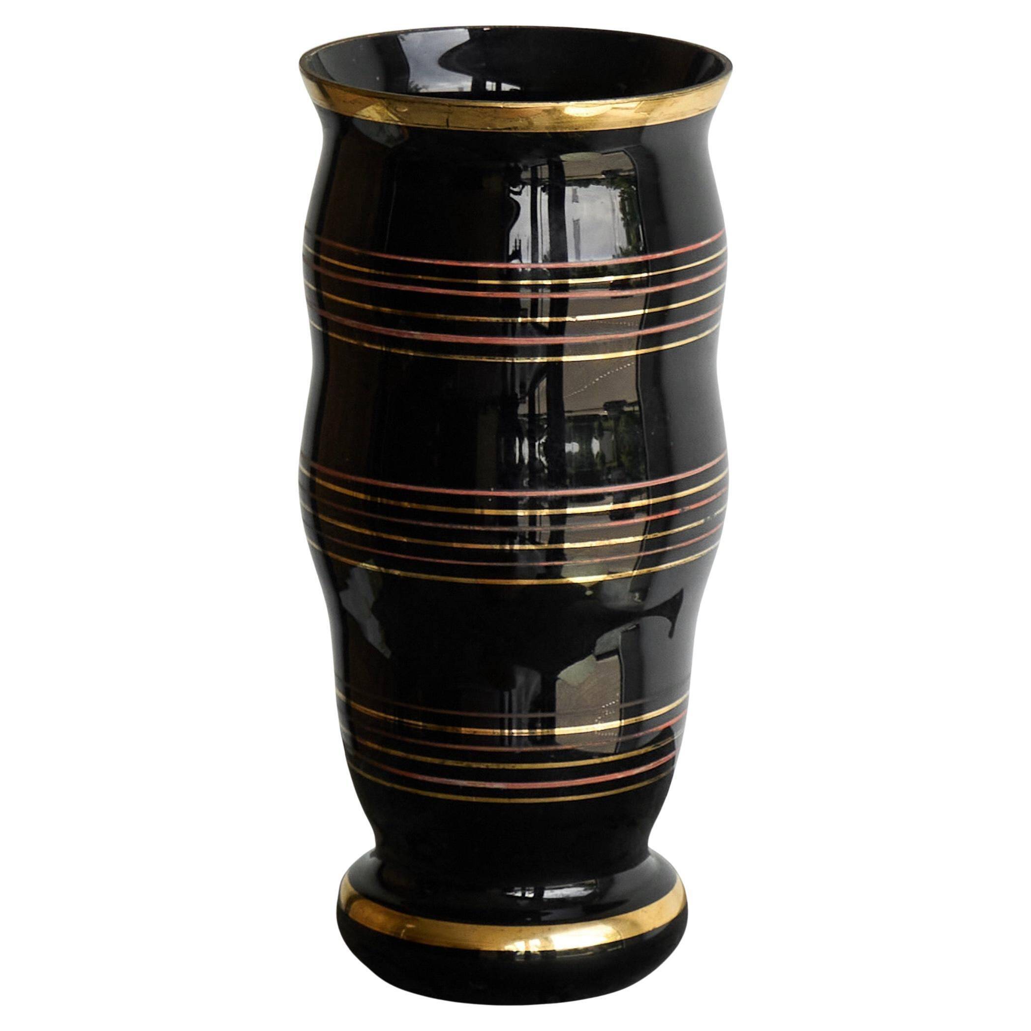 Large sculptural glass vase from the 1940s.
