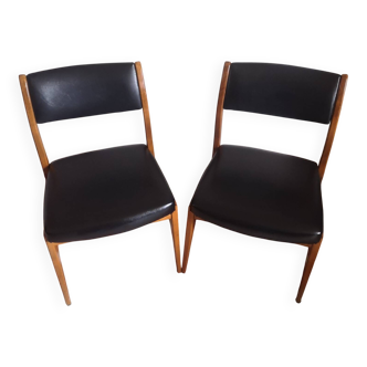 2 Scandinavian chairs