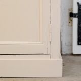 Vintage wooden dresser - linen colors