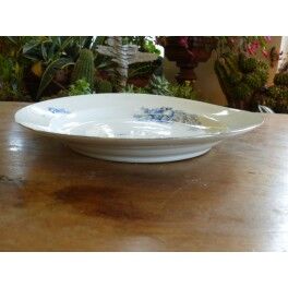 Plat en porcelaine