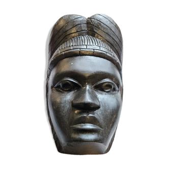 Masque africain vintage en bois d'ébène sculpté à la main