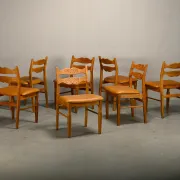 Chaises de salle à manger style Razorblade par Henning Kjærnulf en chêne et cuir, Danemark