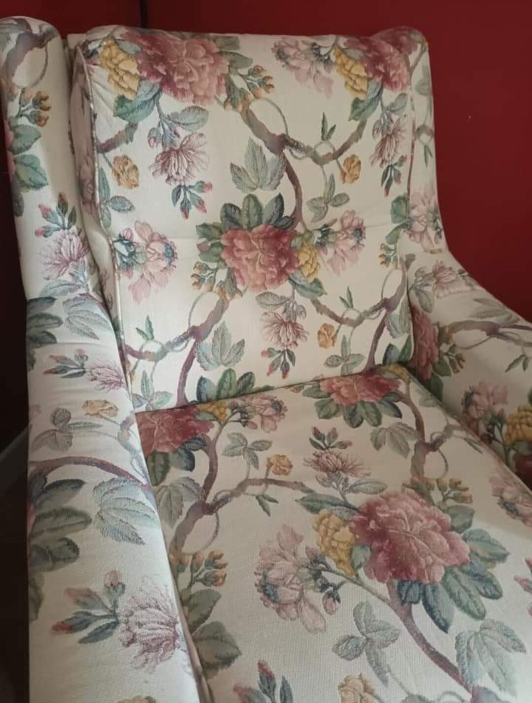Fauteuil de salon fleuri